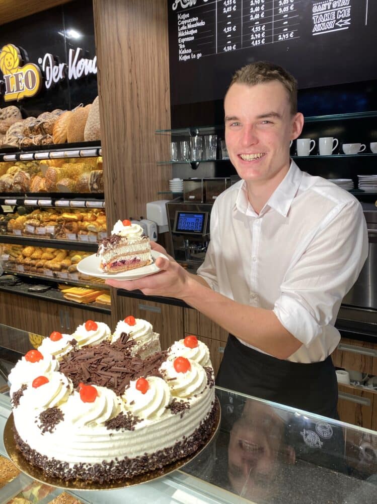 Konditor bei Leo der Bäcker und Konditor