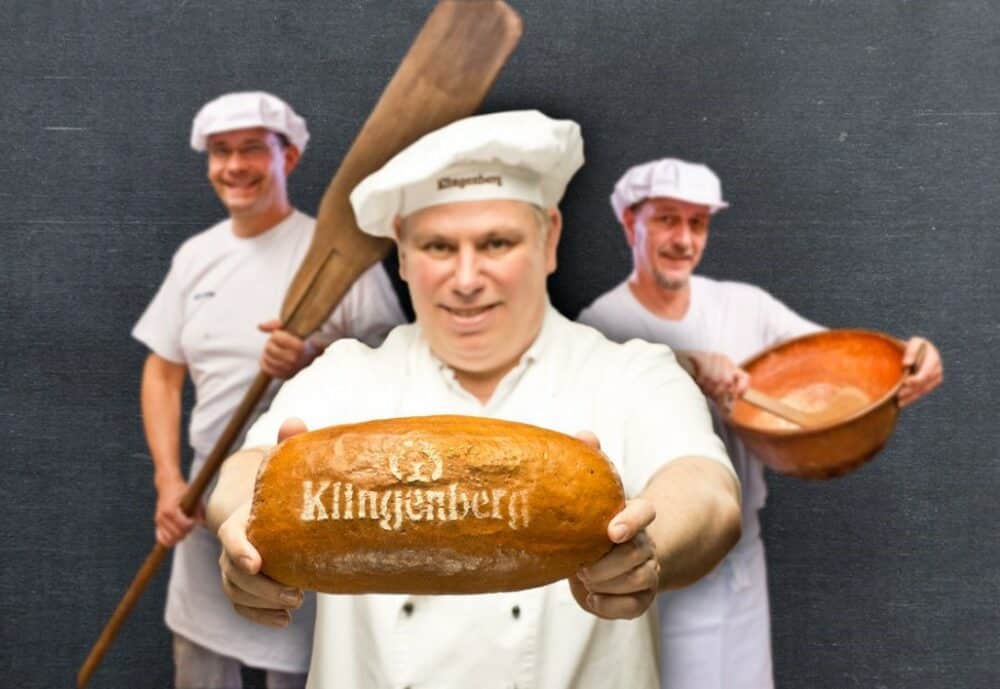 Bäcker der Bäckerei Klingenberg bei der Arbeit