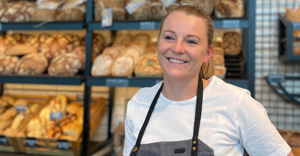 Verkäuferin bei der Der Bäcker Feihl in Neumarkt
