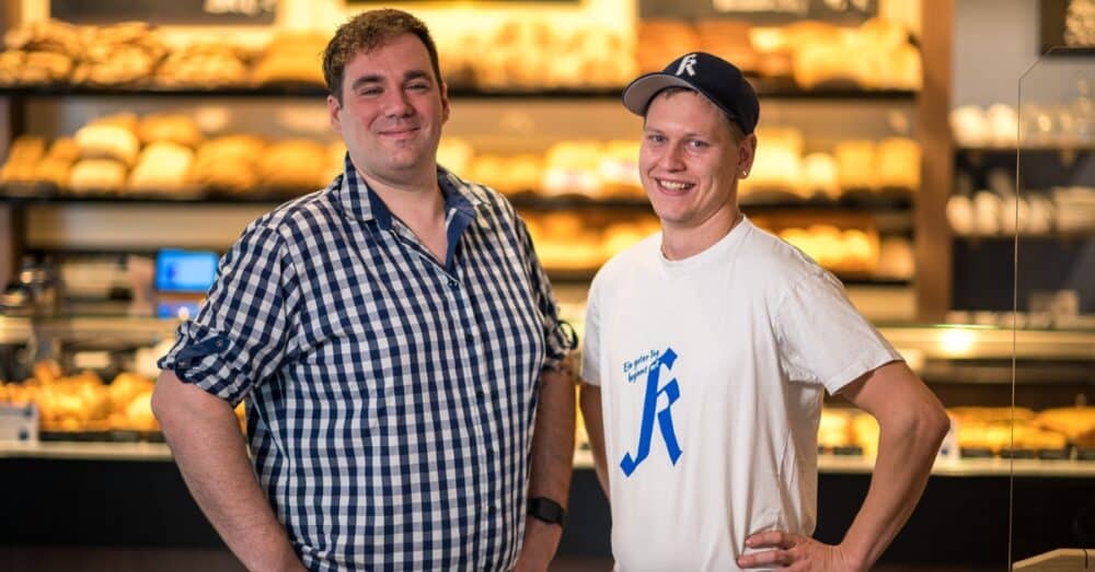 Verkäufer und Azubi zum Fachverkäufer der Bäckerei Krimphove in Münster