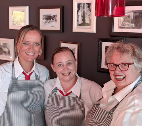 Verkäuferinnen bei Werner's Metzgerei in Bad Honnef