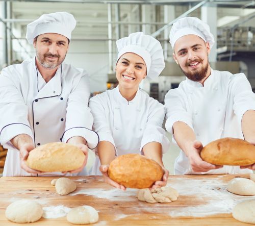 Bäckerteam bei der Bäckerei Linus Schmitt in Limbach