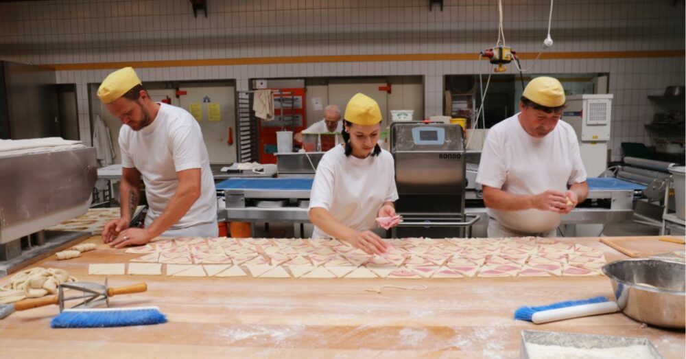 Bäcker bei der Bäckerei Heger in Immenstaad