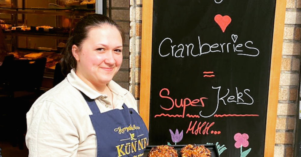 Verkäuferin beim Herzensbäcker Künne