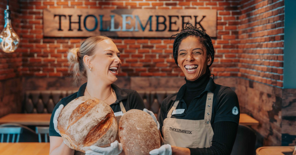 Zwei Damen Thollembeek im Verkauf